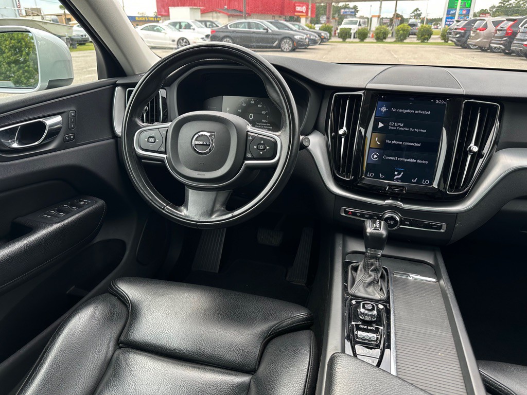 2019 Volvo XC60 Image 10