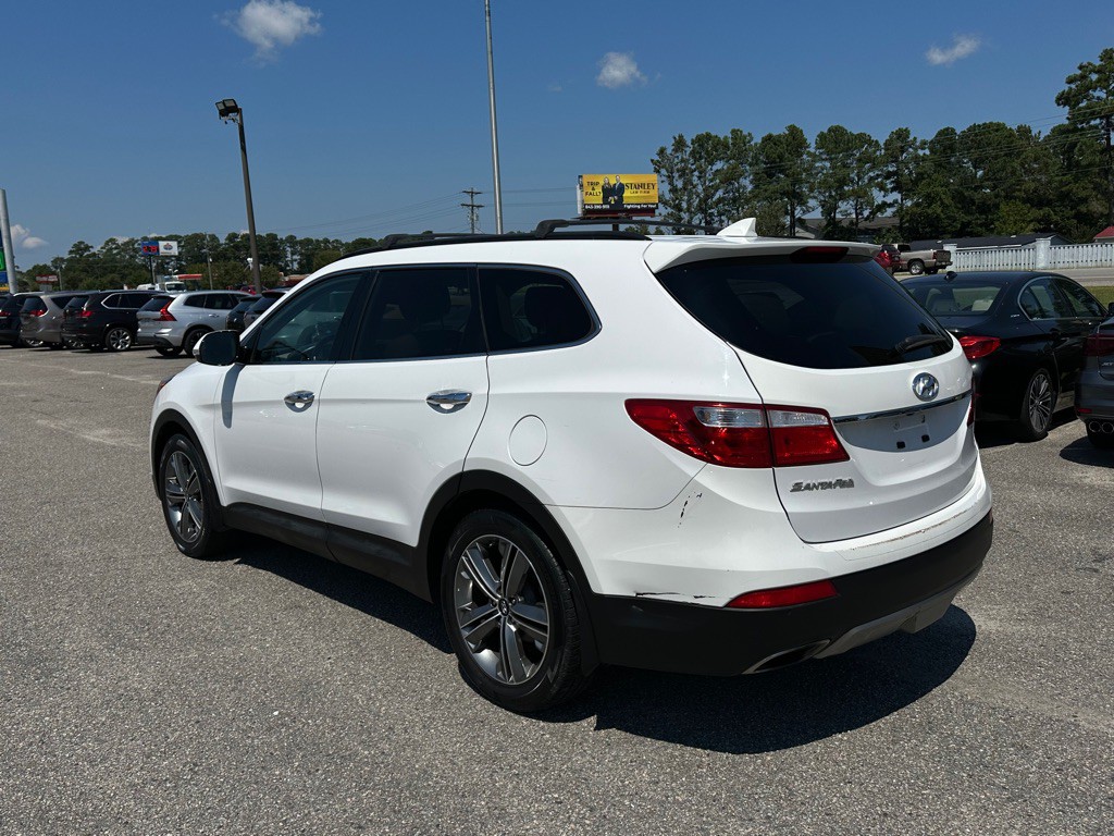 2016 Hyundai Santa Fe Image 7