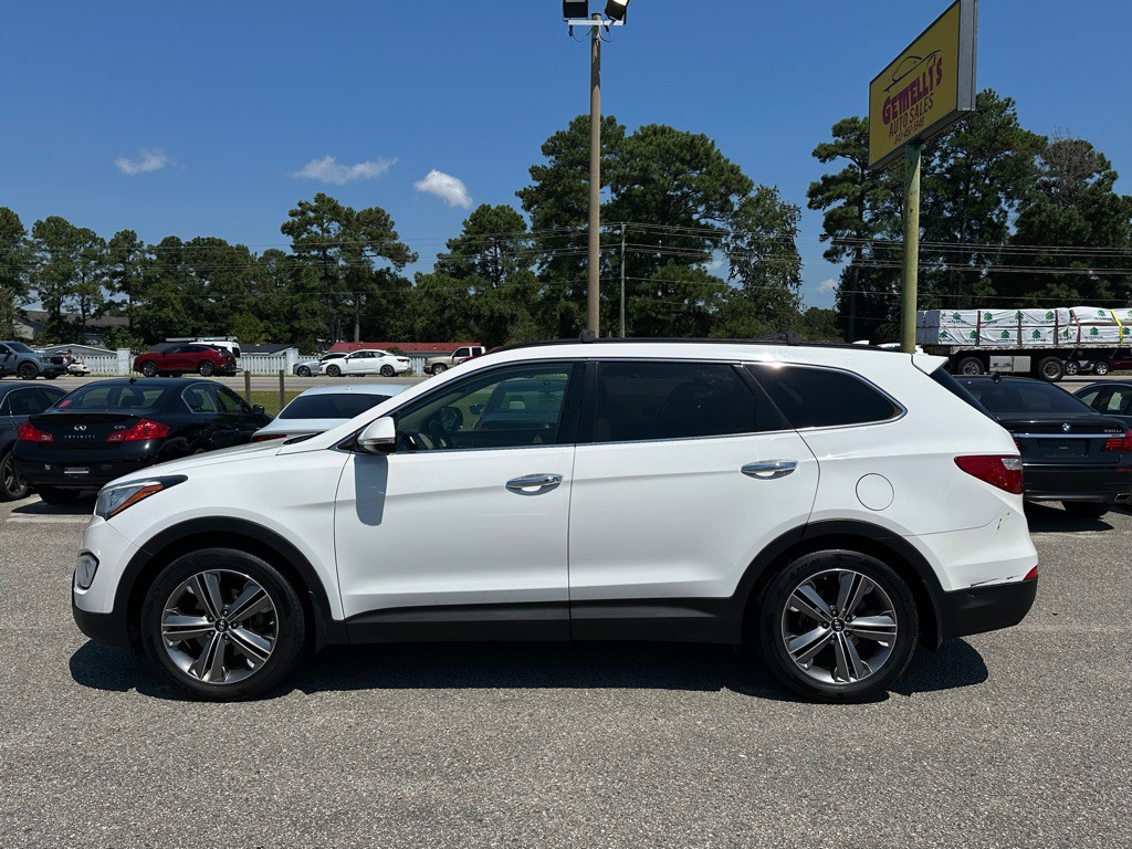 2016 Hyundai Santa Fe Image 8
