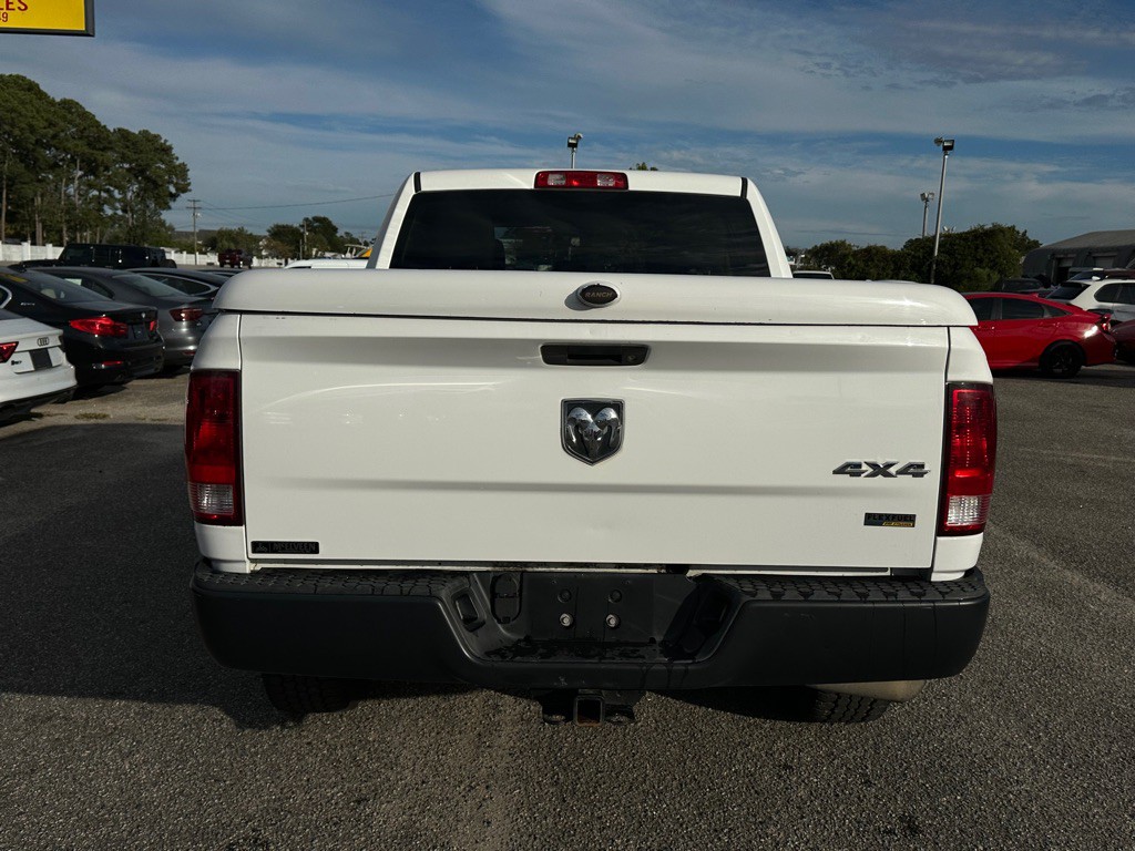 2015 RAM 1500 Image 6