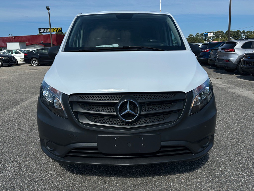2017 Mercedes-Benz Metris Image 2
