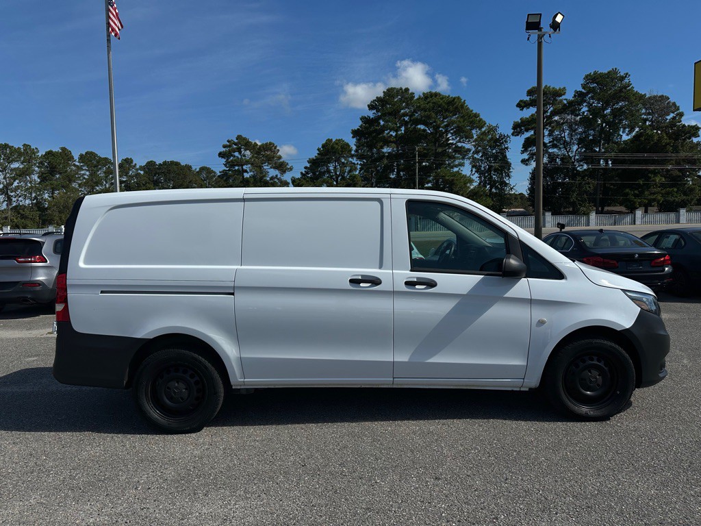 2017 Mercedes-Benz Metris Image 4