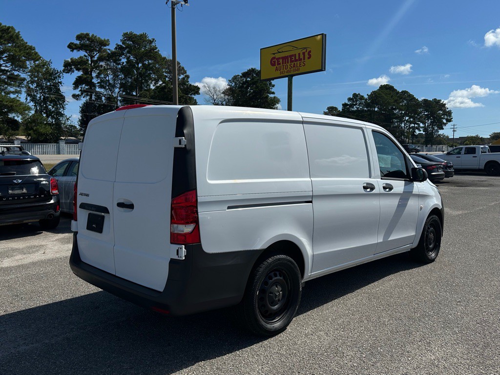 2017 Mercedes-Benz Metris Image 5