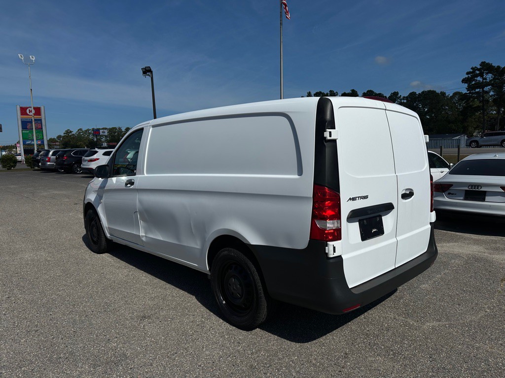 2017 Mercedes-Benz Metris Image 7