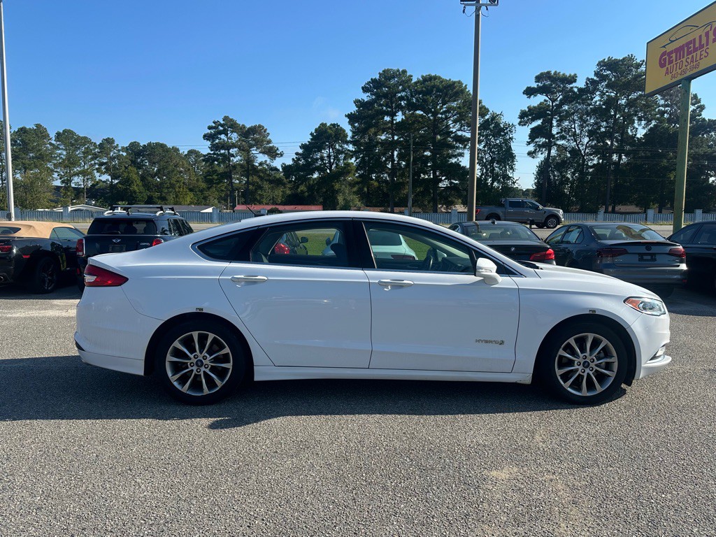 2017 Ford Fusion Image 4