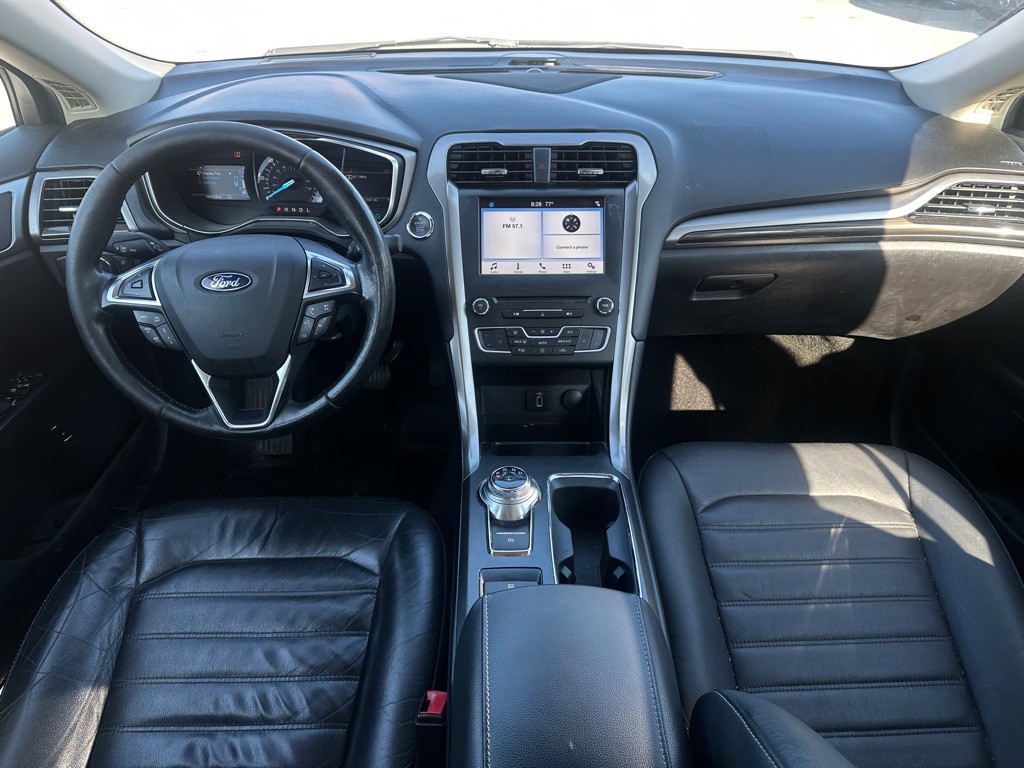2017 Ford Fusion Image 12