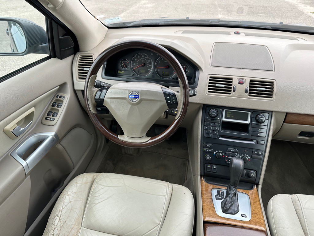 2006 Volvo XC90 Image 14