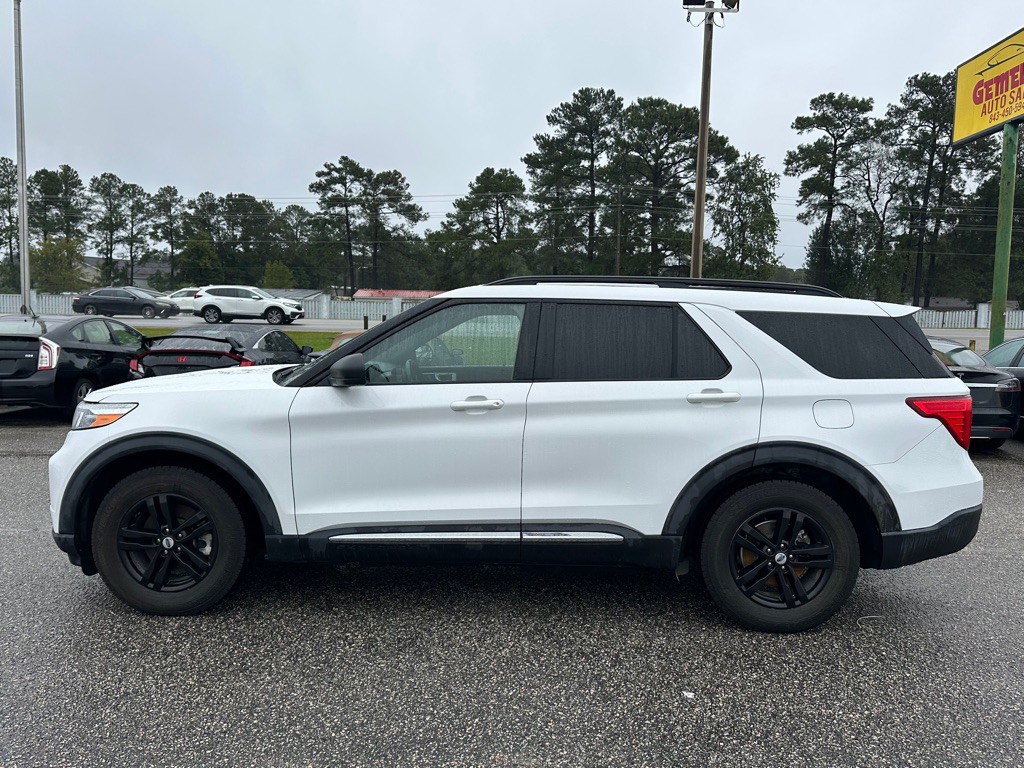 2020 Ford Explorer Image 8