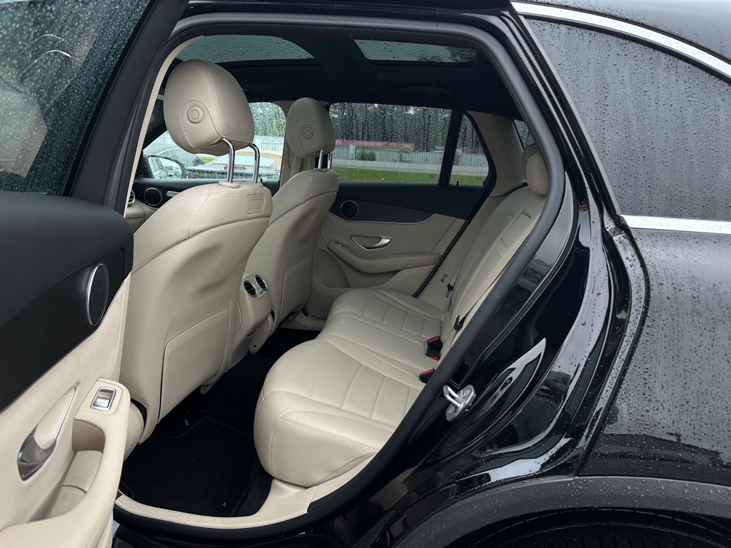 2018 Mercedes-Benz GLC-Class Image 14