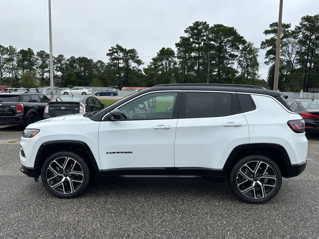 2025 Jeep Compass Image 8