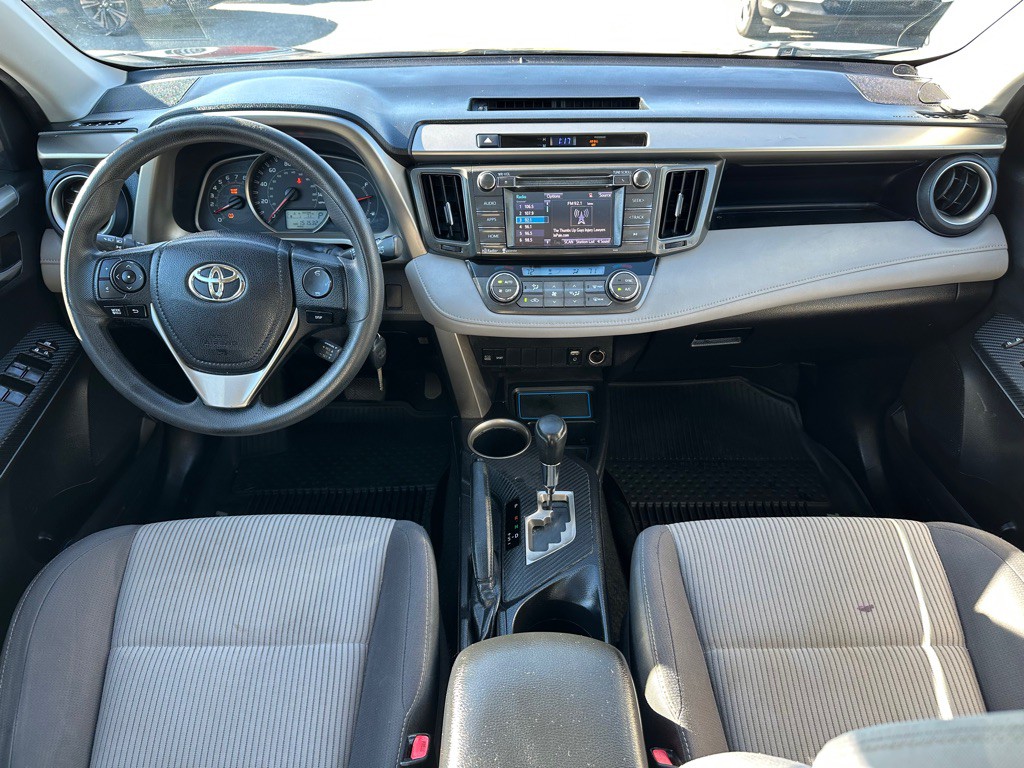 2015 Toyota Rav4 Image 11
