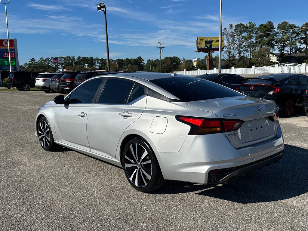 2020 Nissan Altima Image 3