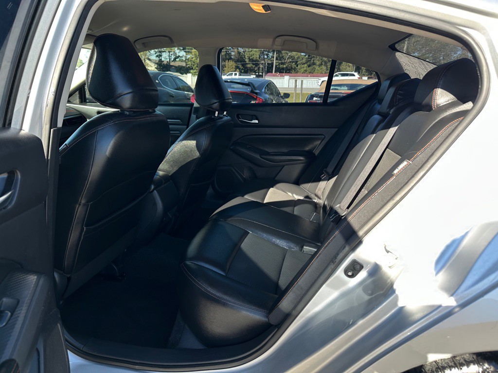 2020 Nissan Altima Image 7