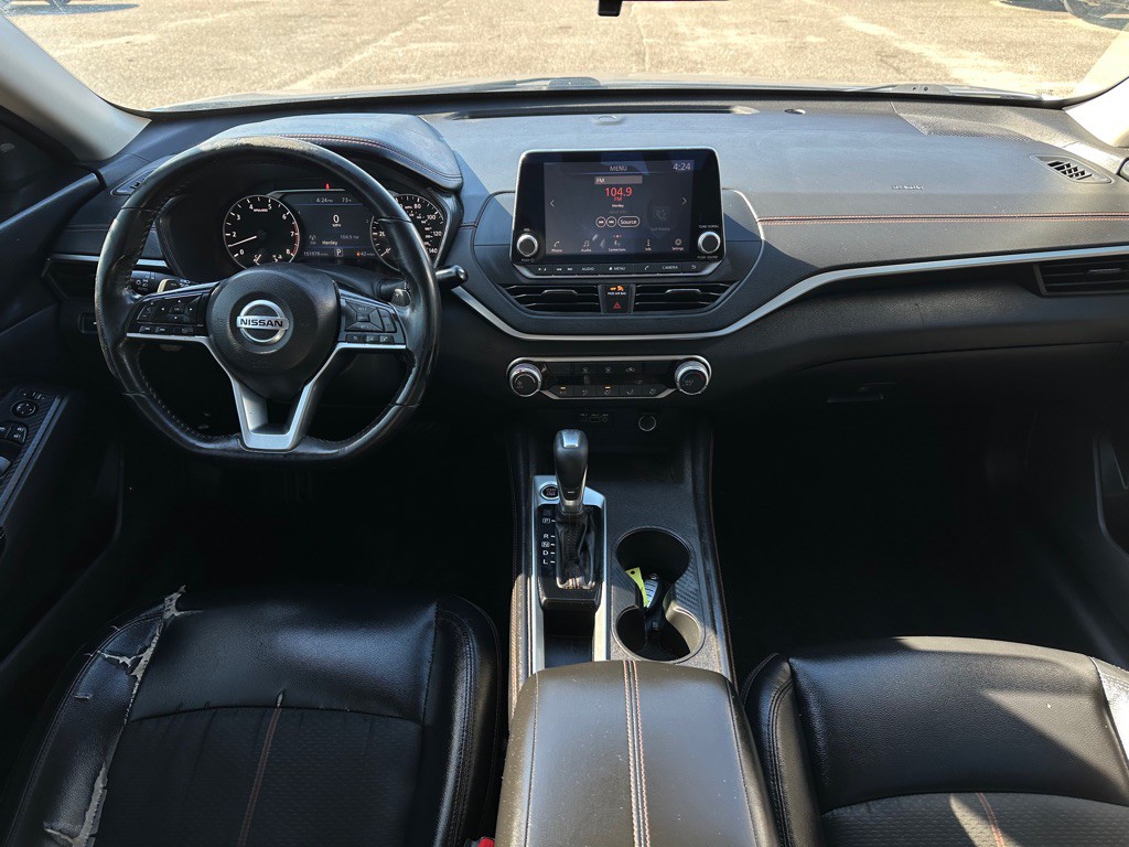 2020 Nissan Altima Image 8