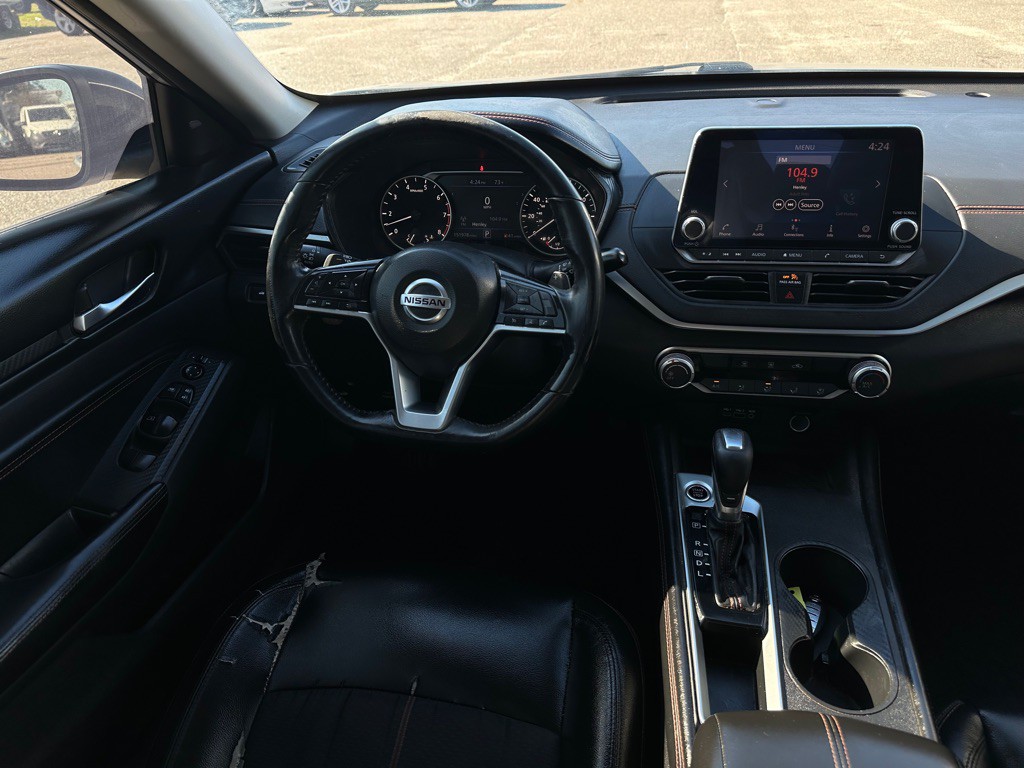 2020 Nissan Altima Image 9