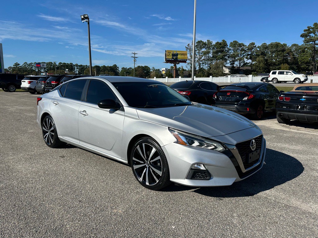 2020 Nissan Altima Image 12