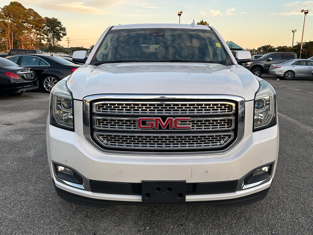 2016 GMC Yukon Image 2