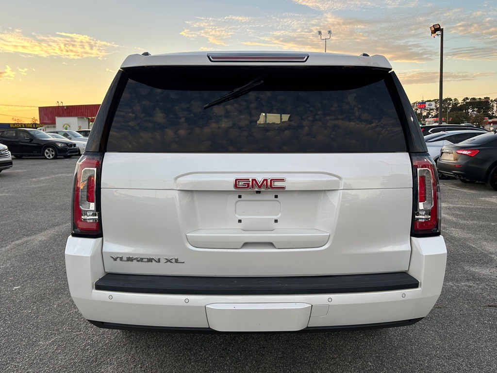 2016 GMC Yukon Image 6