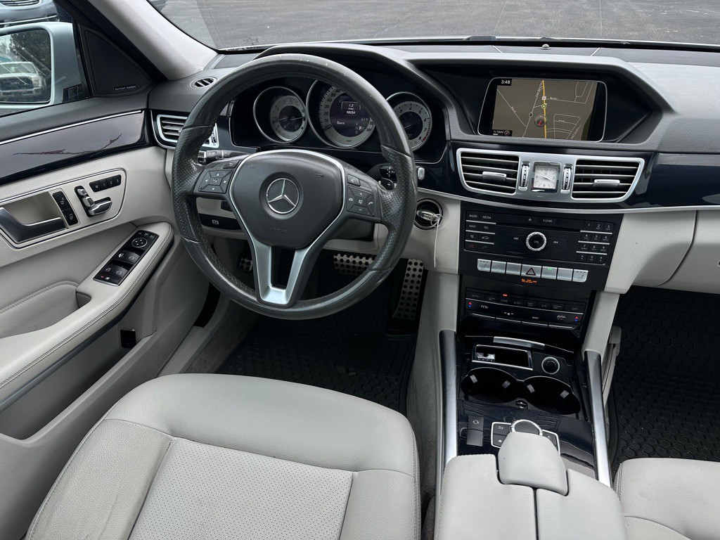 2016 Mercedes-Benz E-Class Image 15