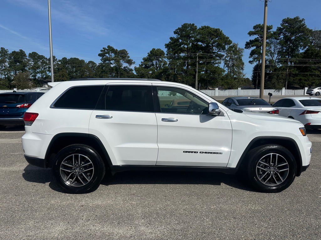 2017 Jeep Grand Cherokee Image 4