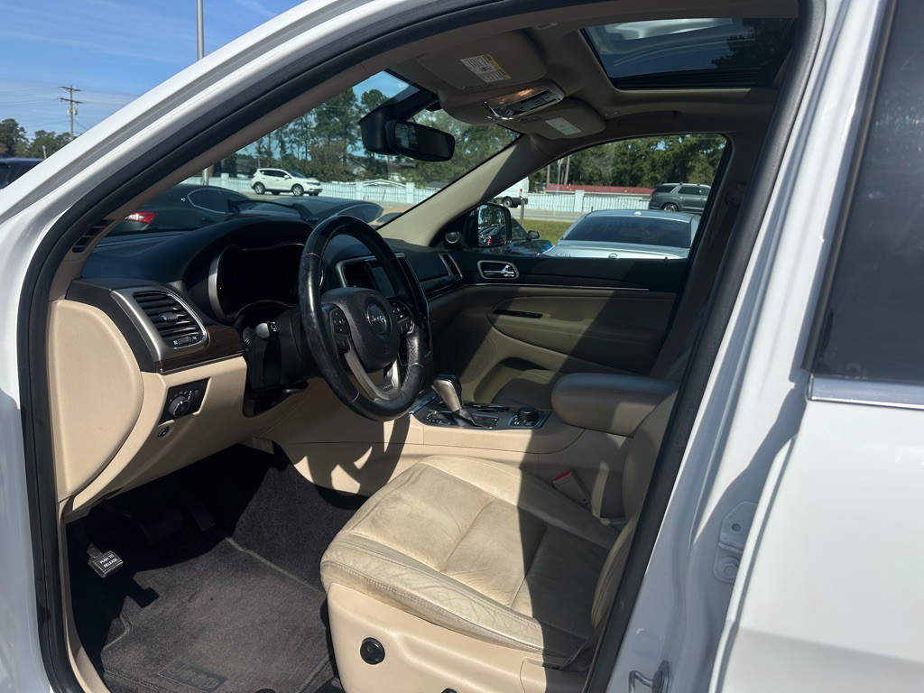 2017 Jeep Grand Cherokee Image 10