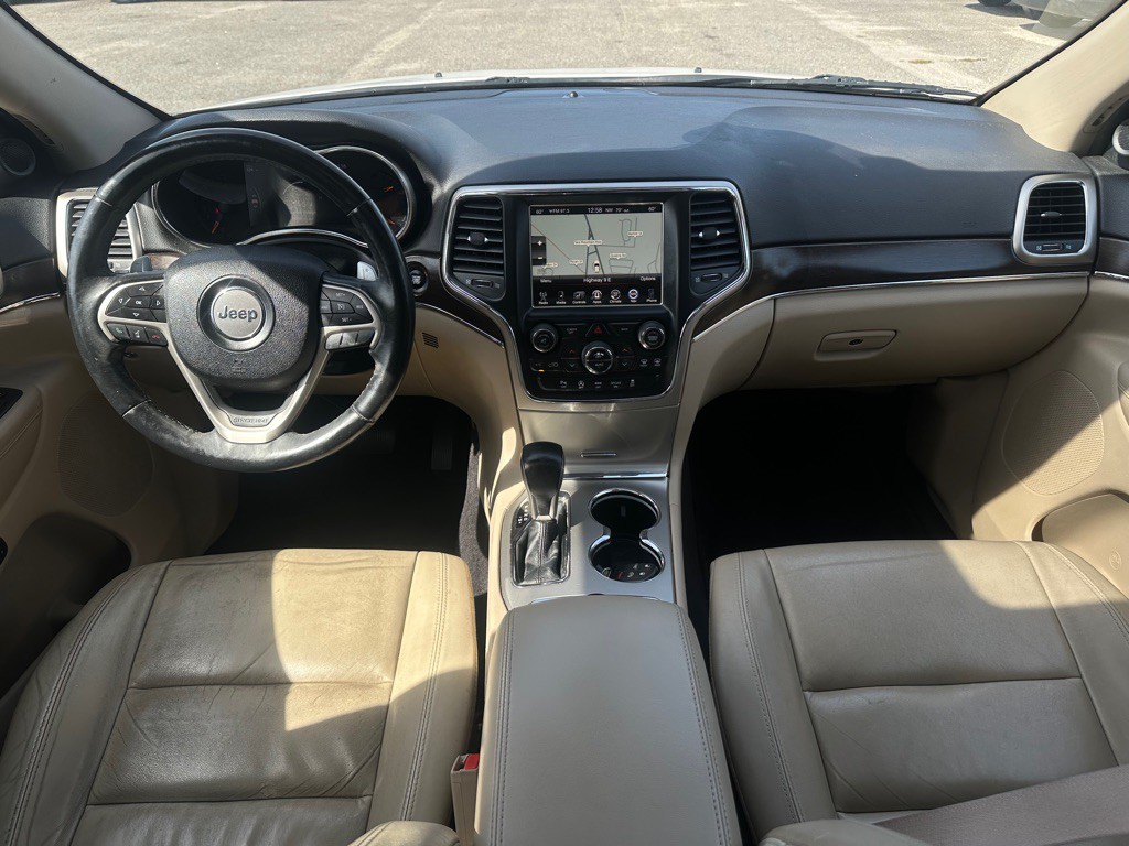 2017 Jeep Grand Cherokee Image 12