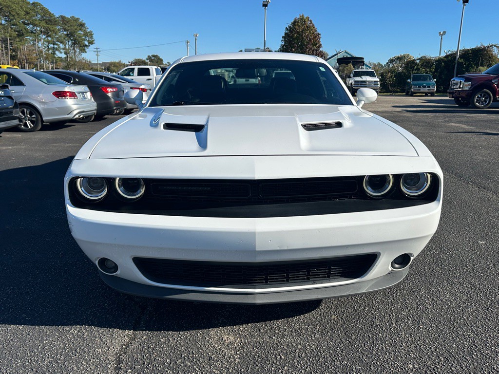 2018 Dodge Challenger Image 2