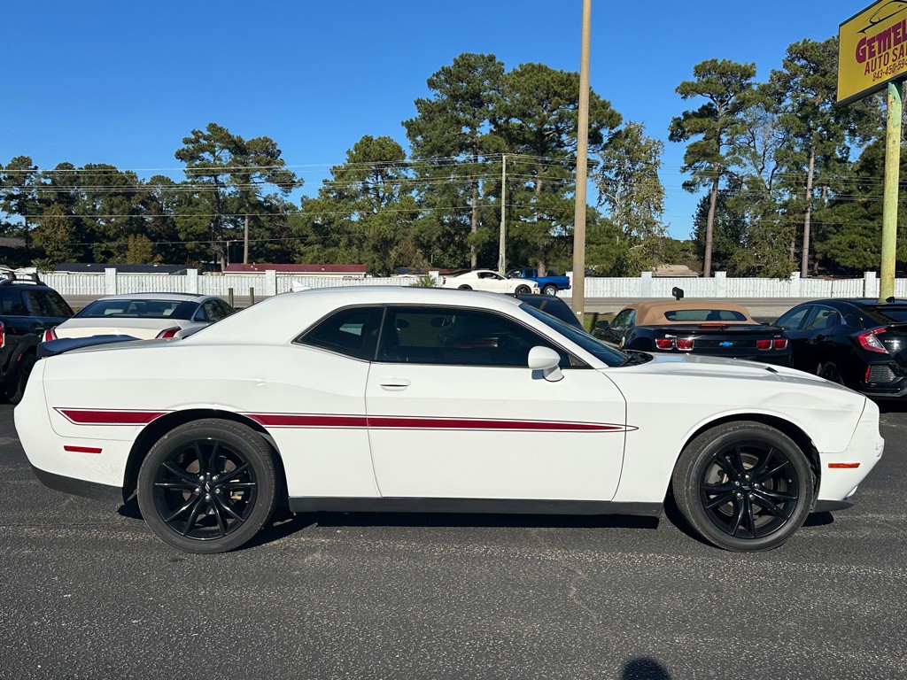 2018 Dodge Challenger Image 6
