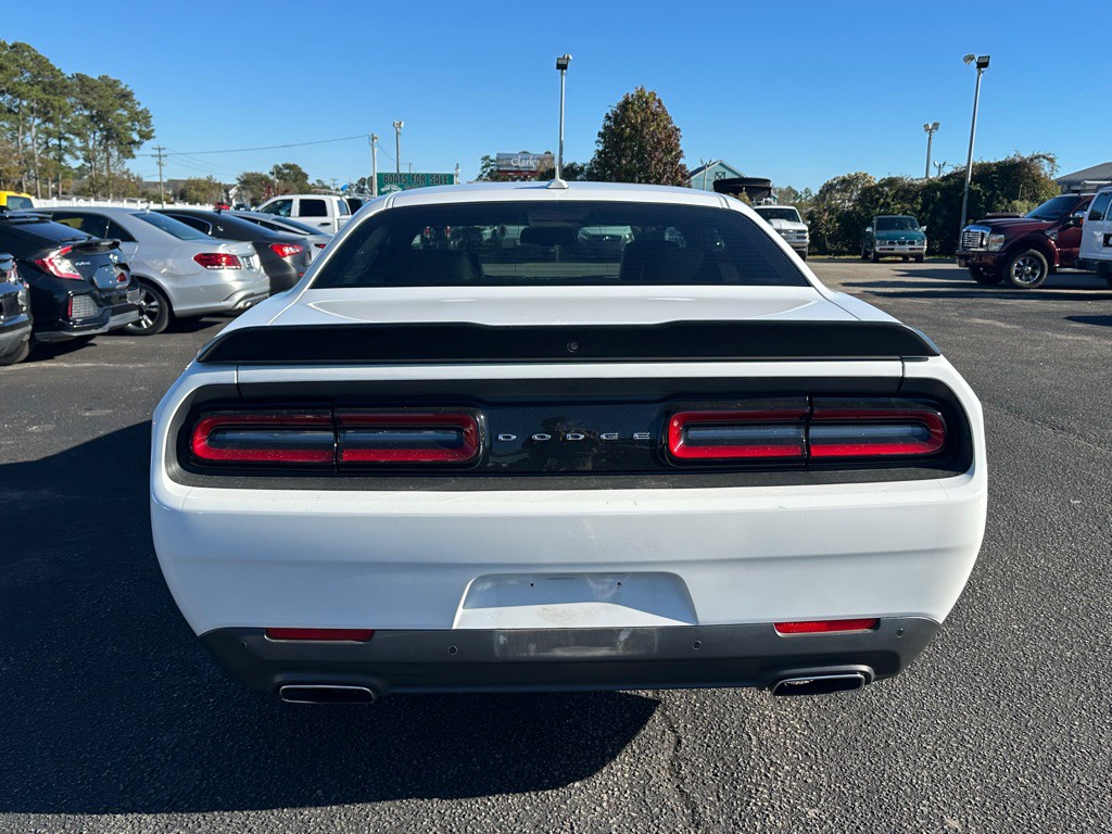 2018 Dodge Challenger Image 8