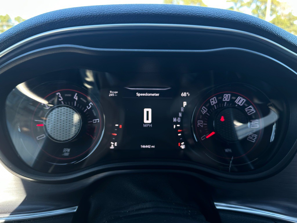 2018 Dodge Challenger Image 9