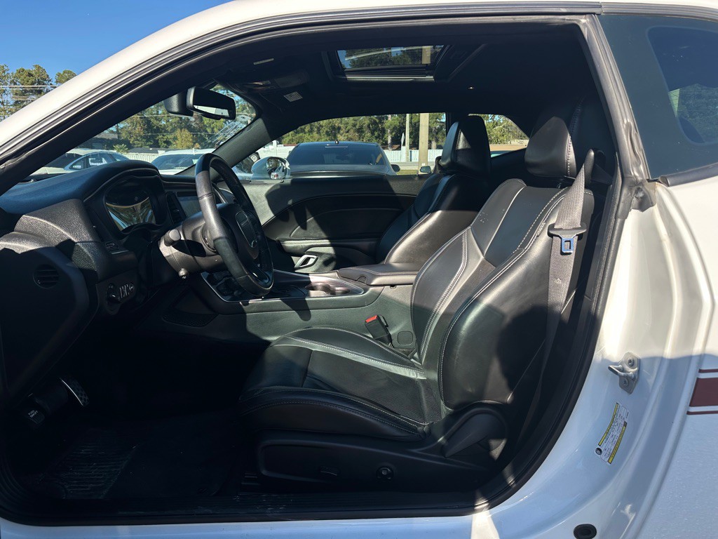 2018 Dodge Challenger Image 10