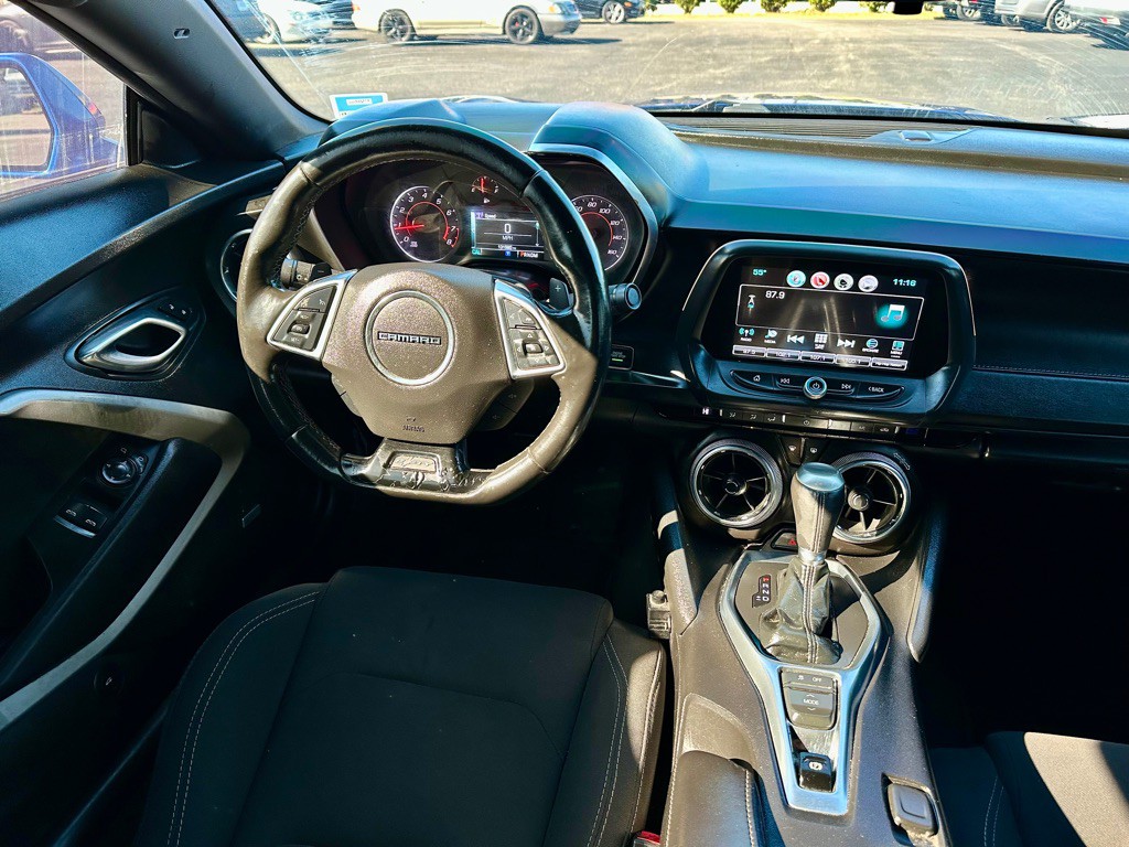 2017 Chevrolet Camaro Image 13