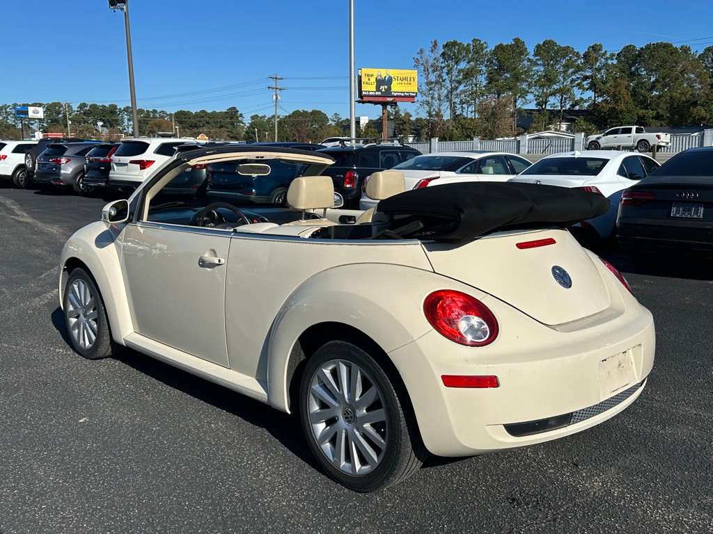 2008 Volkswagen Beetle Image 7