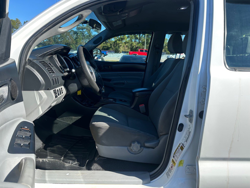 2013 Toyota Tacoma Image 9