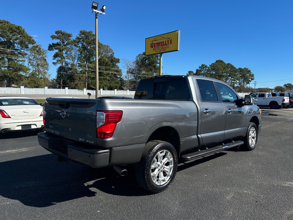 2018 Nissan Titan Image 5