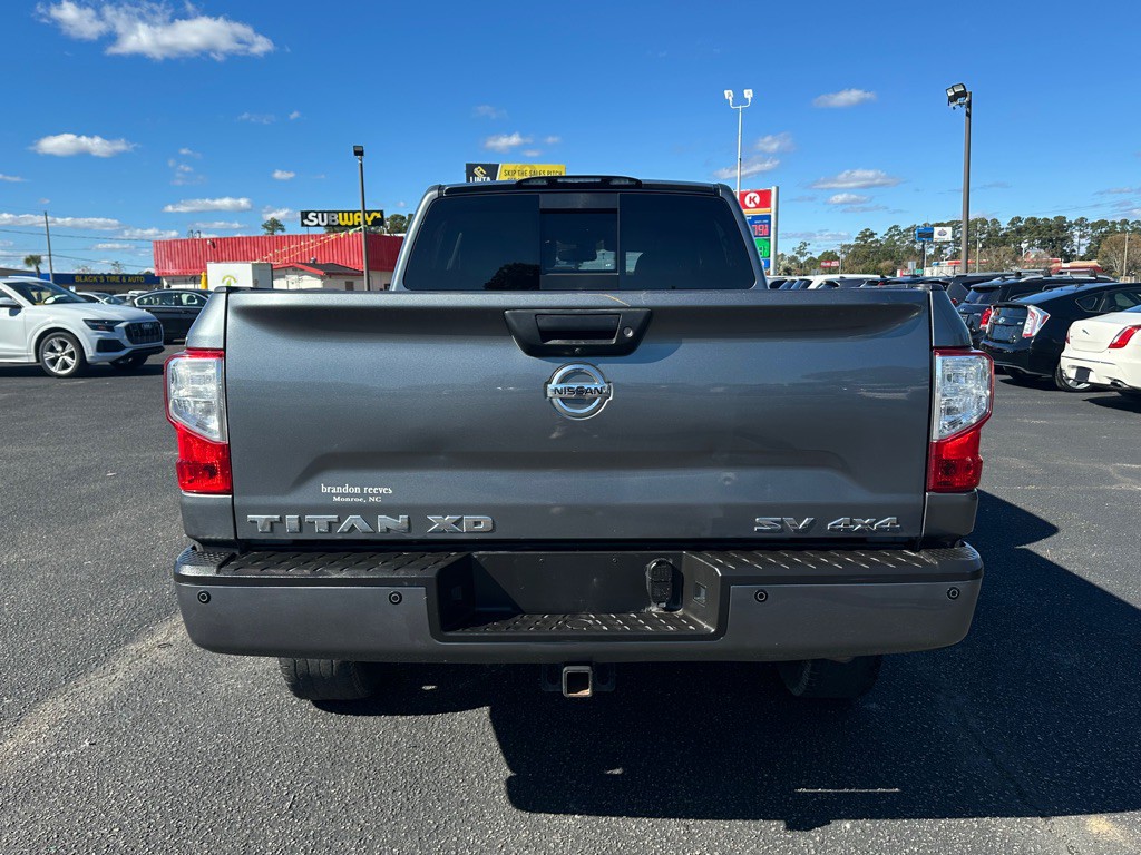 2018 Nissan Titan Image 6