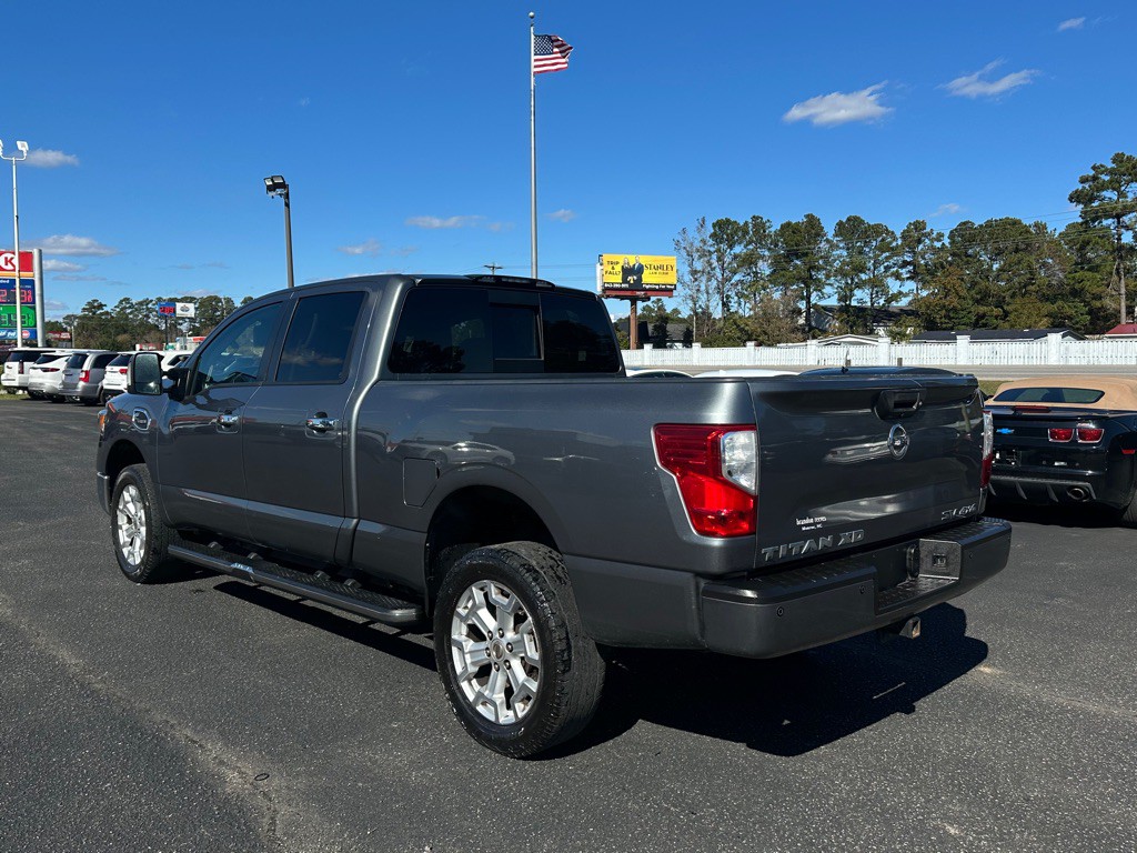 2018 Nissan Titan Image 7