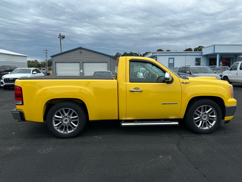 2010 GMC Sierra Image 4
