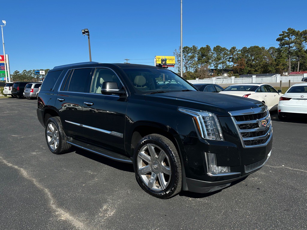 2017 Cadillac Escalade Image 3