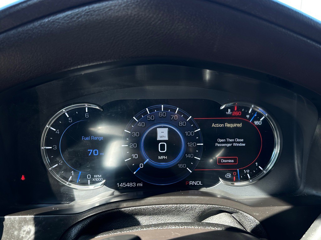 2017 Cadillac Escalade Image 16