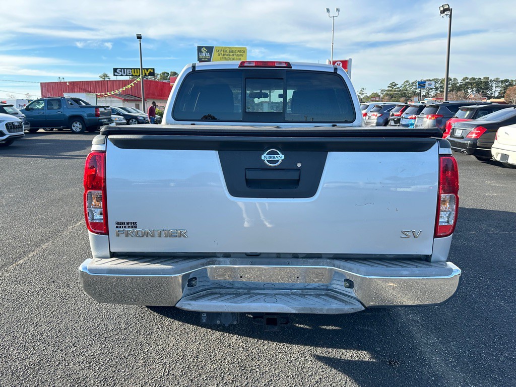2016 Nissan Frontier Image 6