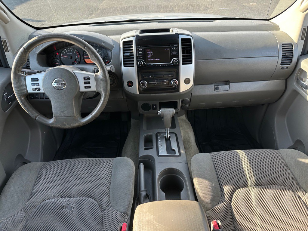2016 Nissan Frontier Image 12