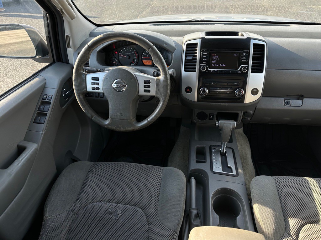 2016 Nissan Frontier Image 13