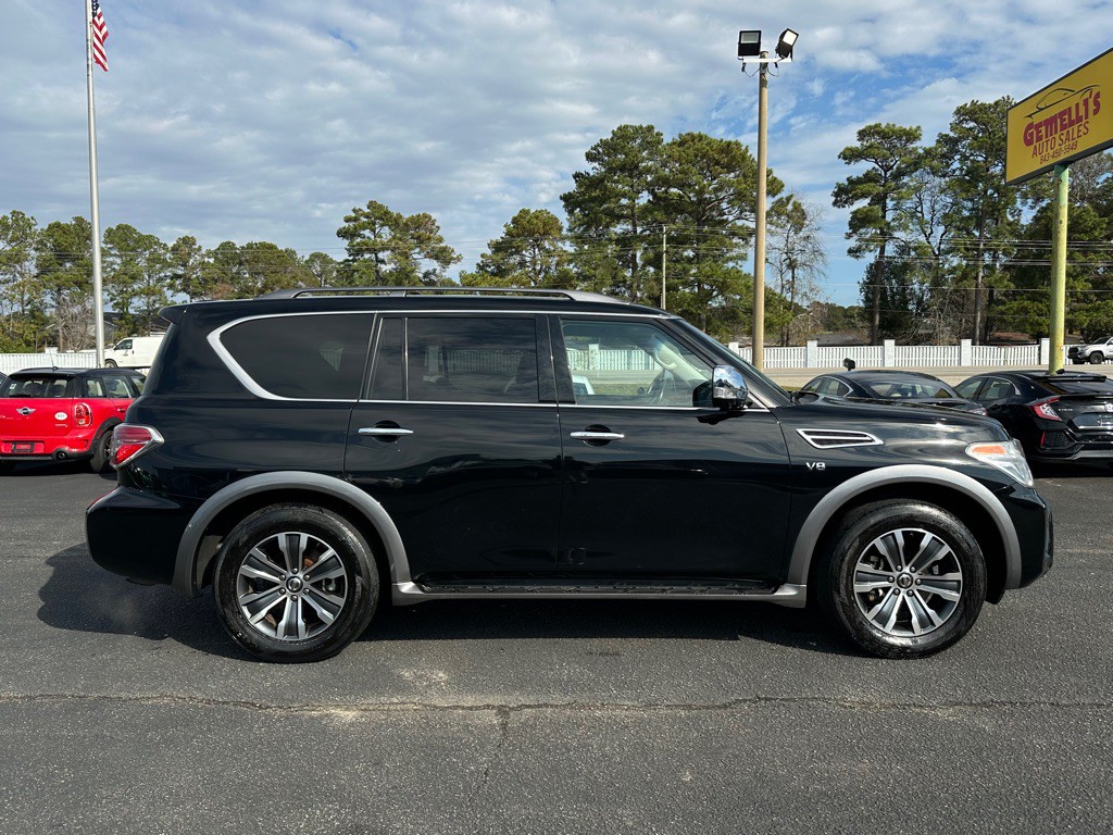 2017 Nissan Armada Image 4