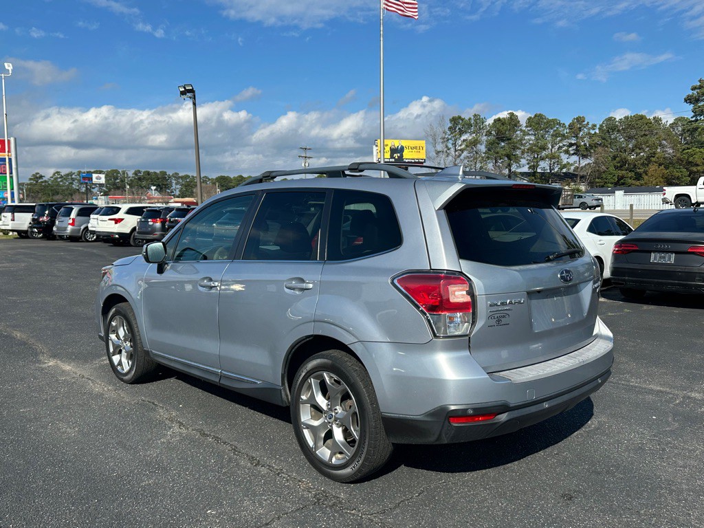 2017 Subaru Forester Image 7