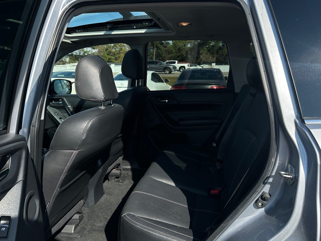 2017 Subaru Forester Image 13