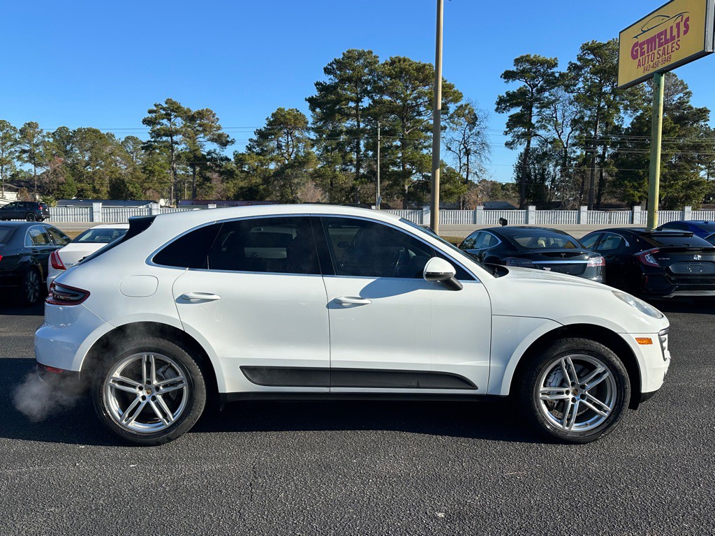 2016 Porsche Macan Image 4