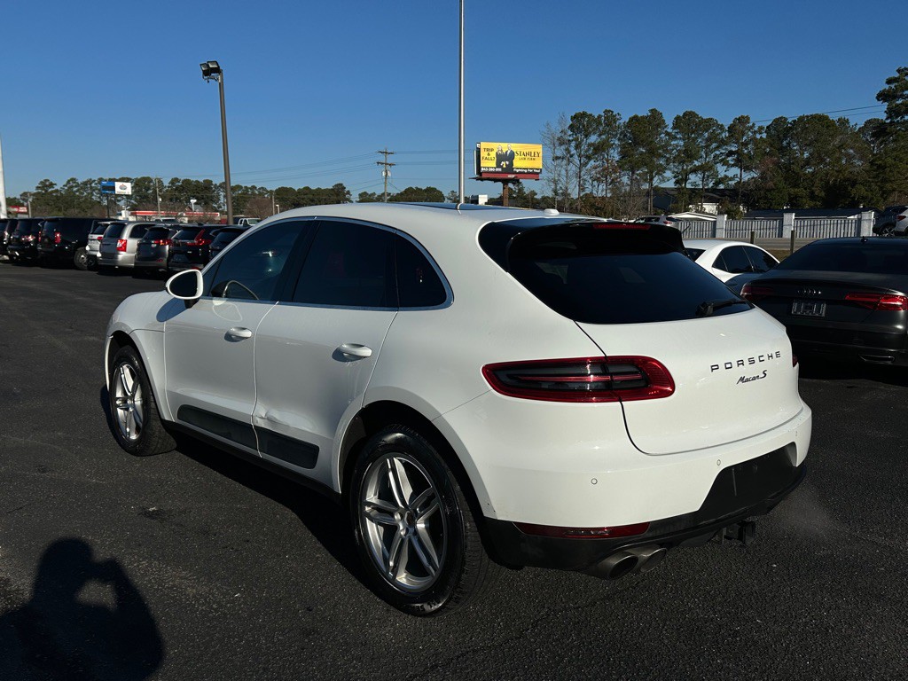 2016 Porsche Macan Image 7