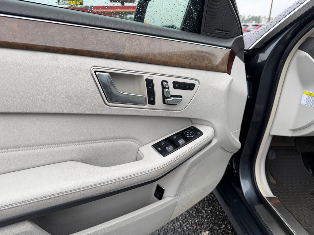 2014 Mercedes-Benz E-Class Image 10