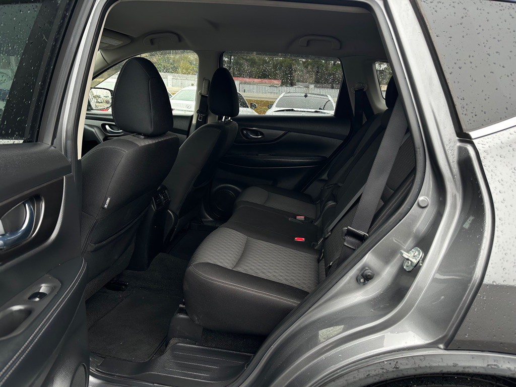 2019 Nissan Rogue Image 11